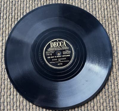 Lot Of 4 Different Bing Crosby 78 RPM Decca records Shellac - See Description - Thumbnail 4