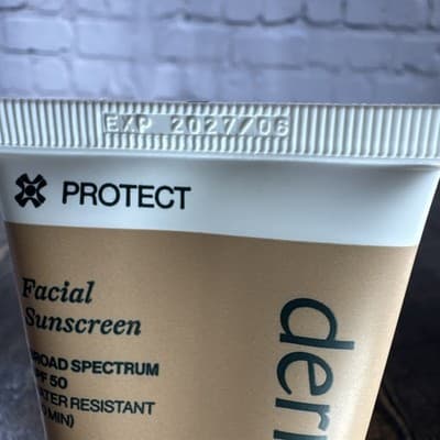 Dermasport SPF 50 Facial Sunscreen Lotion Broad Spectrum 80 Min Water Resistant - Thumbnail 4