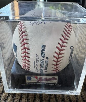 MINT Seattle Mariners Announcers - RICK RIZZS, DAVE SIMS, Autographed Baseball - Thumbnail 6