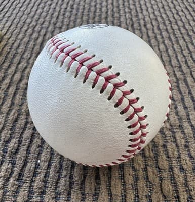 Don Sutton Autographed Baseball, LA Dodgers, 1980’s - Thumbnail 4