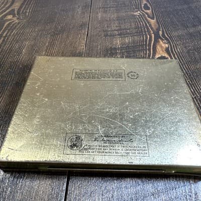 Vintage Lucky Strike “It’s Toasted” Flat Fifths Cigarettes Metal Tin - Thumbnail 11