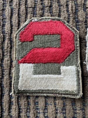 VINTAGE LOT OF 2, US ARMY, 2ND ARMY PATCHES, WWII - ORIGINAL - GREAT SHAPE! - Thumbnail 2