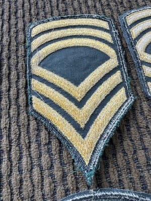 Lot Of 4 Vintage, WWII, United States Sergeant Army Patches-Original-Great Shape - Thumbnail 7