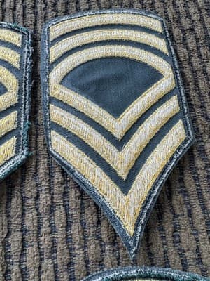 Lot Of 4 Vintage, WWII, United States Sergeant Army Patches-Original-Great Shape - Thumbnail 8