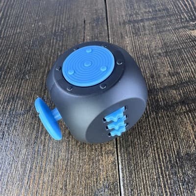 theFube Fidget Cube, 6-Sided Stress Relief Infinity for Adults Kids Black Blue - Thumbnail 6