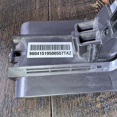 OEM Dyson Battery V6 SV03 SV04 SV09 SV06 21.6V 2100mAh *For PARTS or REPAIR* - Thumbnail 2