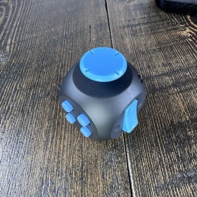 theFube Fidget Cube, 6-Sided Stress Relief Infinity for Adults Kids Black Blue - Thumbnail 3