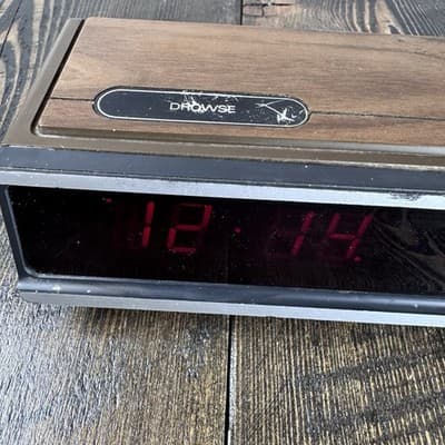 Vintage Ken-Tech Digital Alarm Clock, Model T-2096A, Wood Grain Red LED - Thumbnail 5