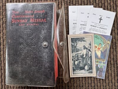1967, New Saint Joseph Sunday Missal and Hymnal With Cover