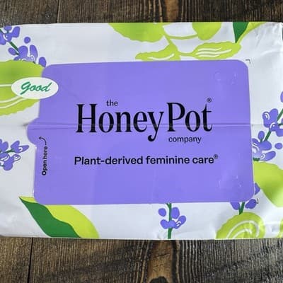 The Honey Pot Company Regular Pads with Wings Herbal Infused - 20 pack - Thumbnail 7