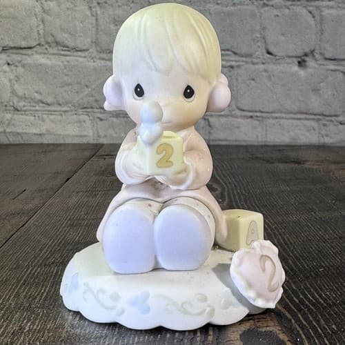Precious Moments Growing in Grace Age 2 Birthday Gift Blonde Girl 136212 - Thumbnail 3