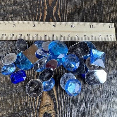 LOT Assorted Size Acrylic Faceted Gems Jewels Rhinestones -Faux - Flat Back - Thumbnail 11
