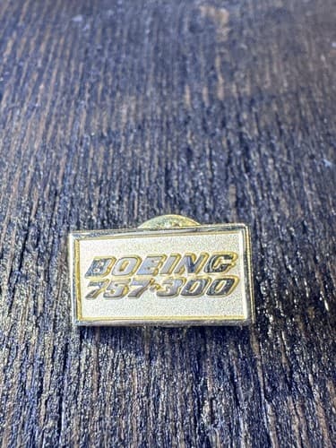 Boeing 757-300 Hat Lapel Tie Push Back Pin Gold Jet Airplane Airline Vintage
