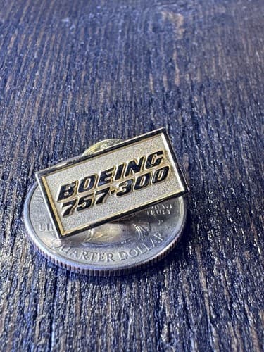 Boeing 757-300 Hat Lapel Tie Push Back Pin Gold Jet Airplane Airline Vintage - Thumbnail 2