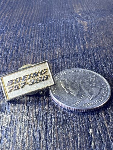 Boeing 757-300 Hat Lapel Tie Push Back Pin Gold Jet Airplane Airline Vintage - Thumbnail 3