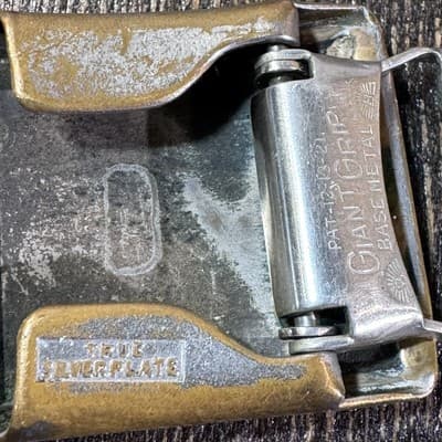 Vintage Giant Grip Belt Buckle Made In USA Letter B *true Silver Plate* - Thumbnail 8
