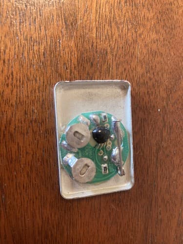 Boeing 777 Lapel Hat Pin light up button Airlines Airplane Memorabilia - Thumbnail 2