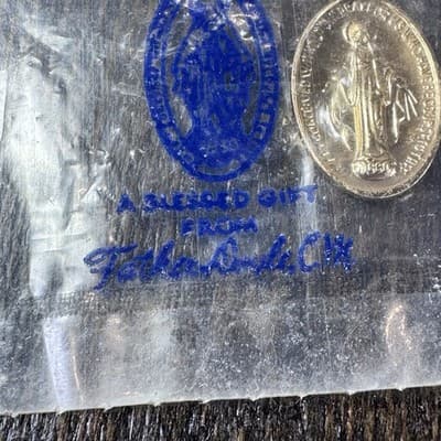 VTG Father Doyle The Central Association of the Miraculous Medal - Gold Color - Thumbnail 5