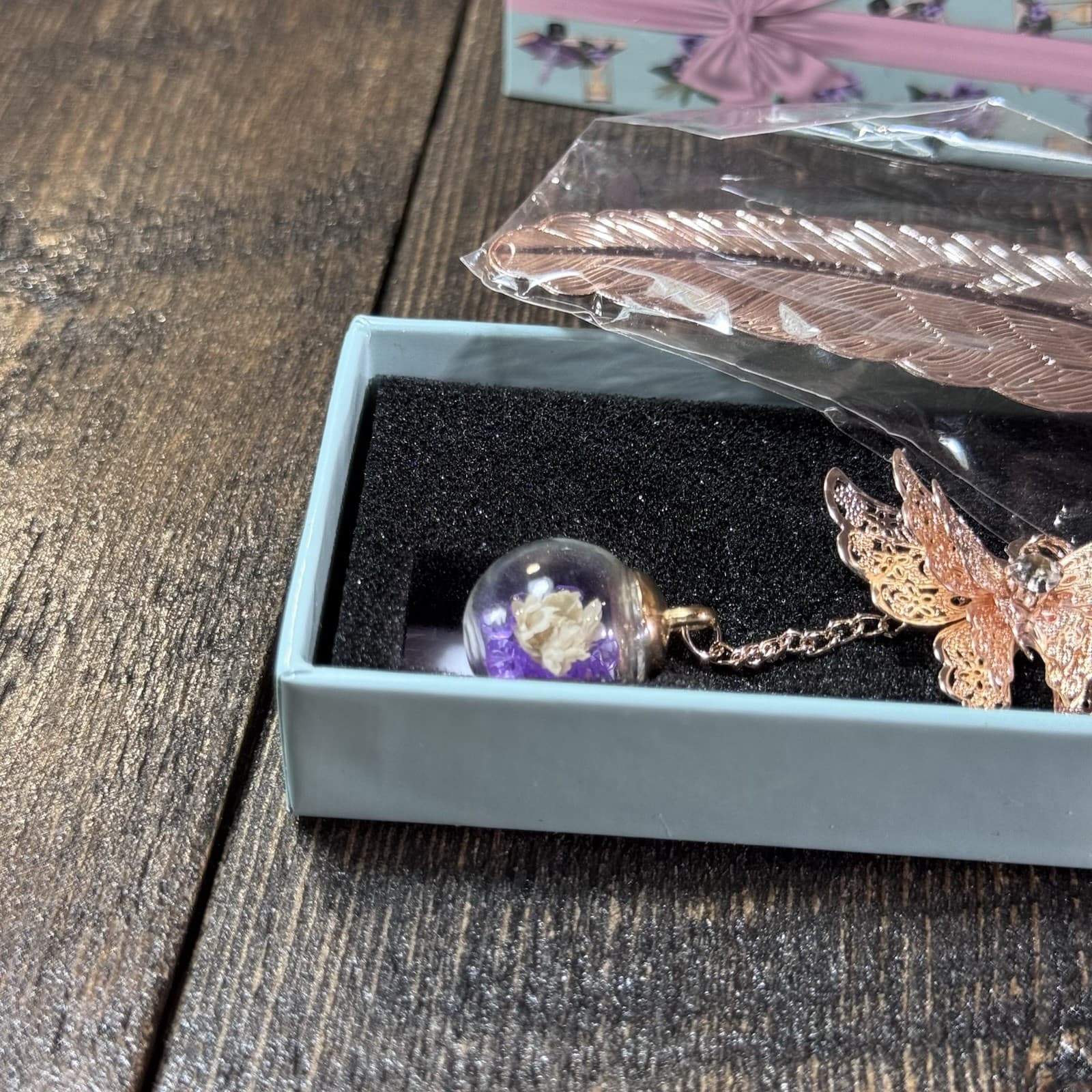 Metal Feather Bookmark Butterfly Book Mark Page Marker Gift Gold Purple Globe - Thumbnail 3