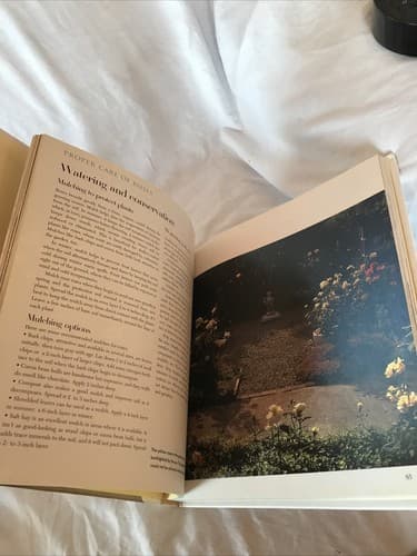 Rose Garden - Traditional Home Hardcover book 1995 Excellent Condition - Thumbnail 6