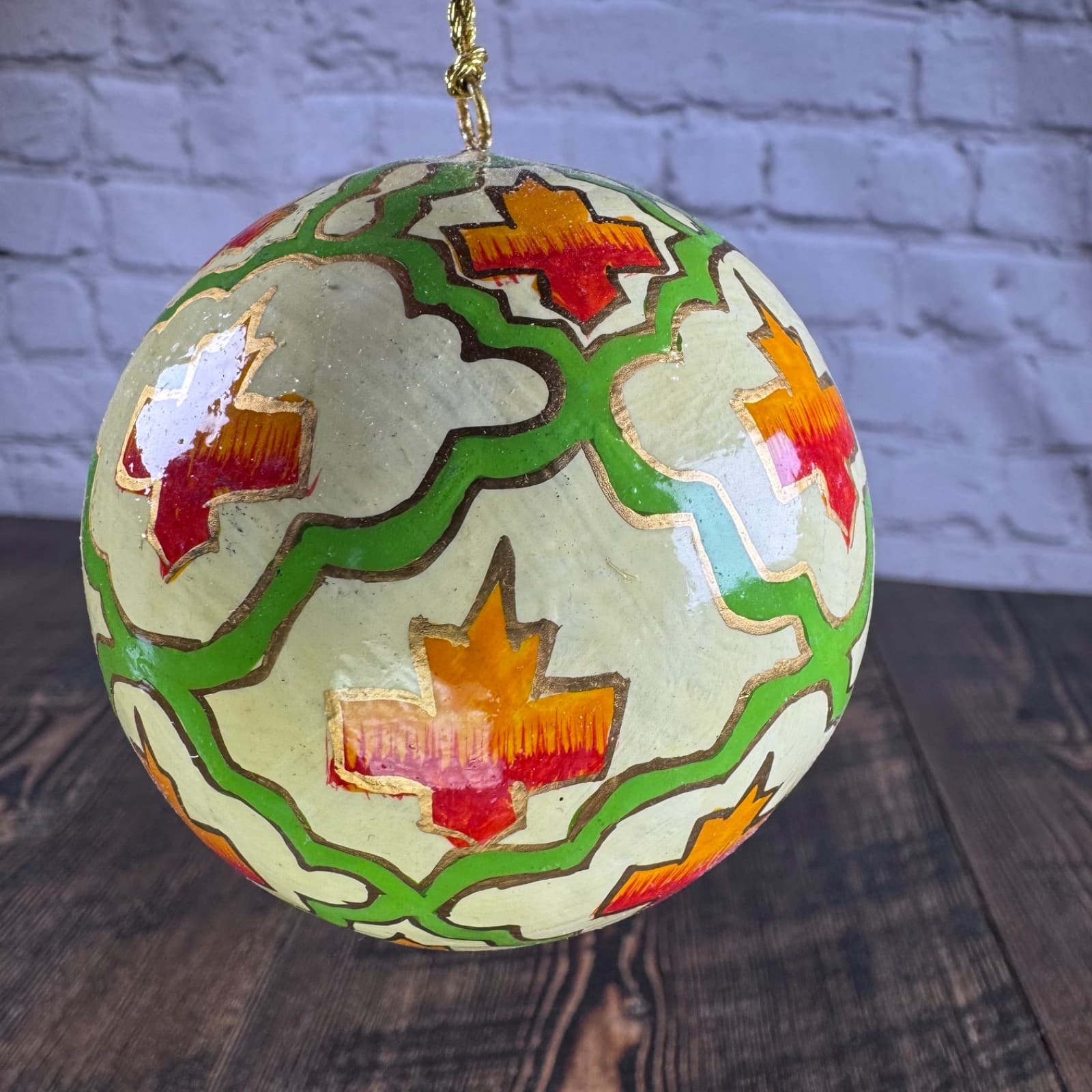 Set of 2 VTG Christmas Holiday Ornament Globe Ball Hand Painted - Thumbnail 3