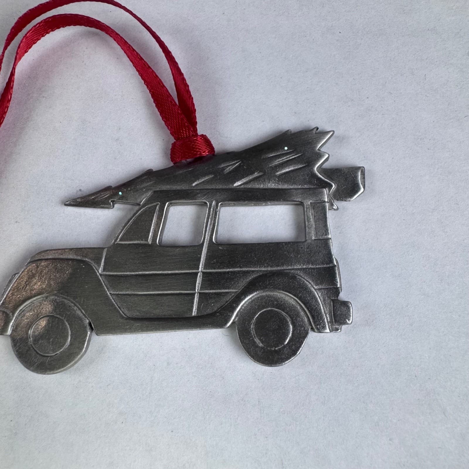 Christmas Holiday Tree Ornament Silver Metal SUV Car with Tree - Thumbnail 2