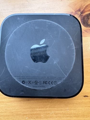 Apple TV 3 Media Streamer - Black, Wi-Fi + Ethernet 8gb Tested A1469 Cables - Thumbnail 4