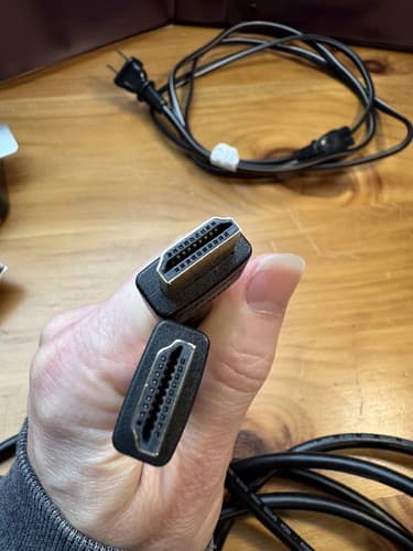 Apple TV 3 Media Streamer - Black, Wi-Fi + Ethernet 8gb Tested A1469 Cables - Thumbnail 15