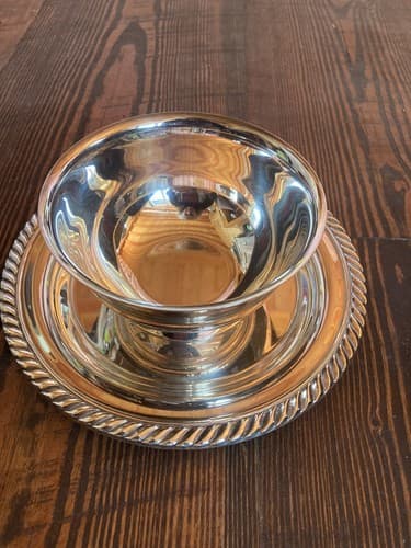 Vintage Wm.A Rogers Silver Plated Dip Bowl with attached saucer Dish - Thumbnail 7