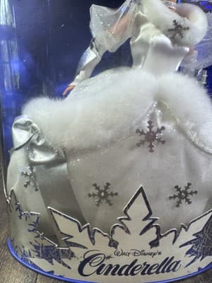 1996 Mattel Special Edition First in Series Holiday Princess Barbie, Cinderella - Thumbnail 6