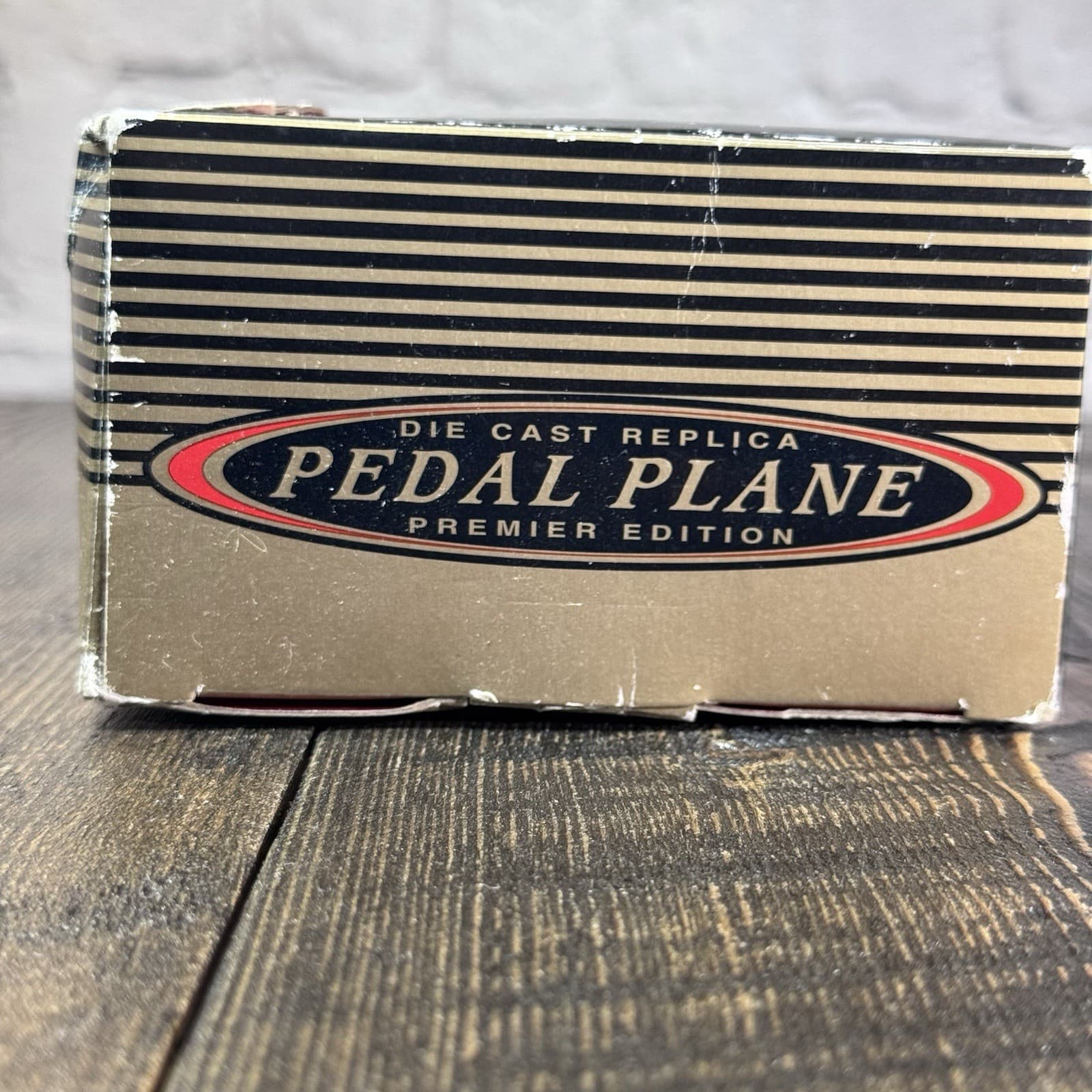 4” FEDEX Die cast metal collectible toy pedal plane airplane airline - Thumbnail 5