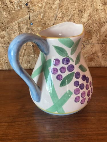 Oggi Corporation USA Pitcher Vi Rage Grapes Wine Vineyard - Thumbnail 3