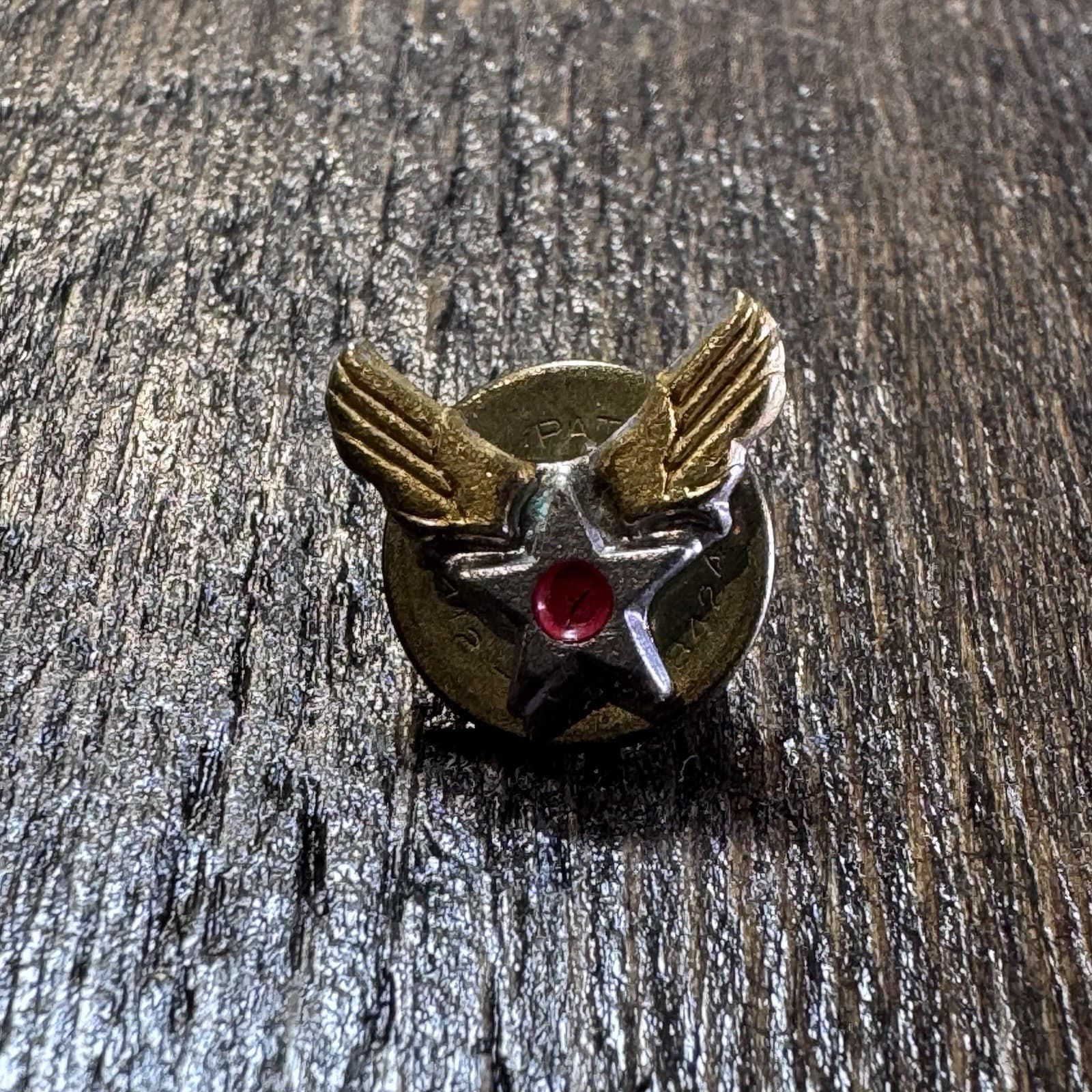 WWII military Air Depot SAAD AAF Honorable Discharge Wings Pin - Thumbnail 2