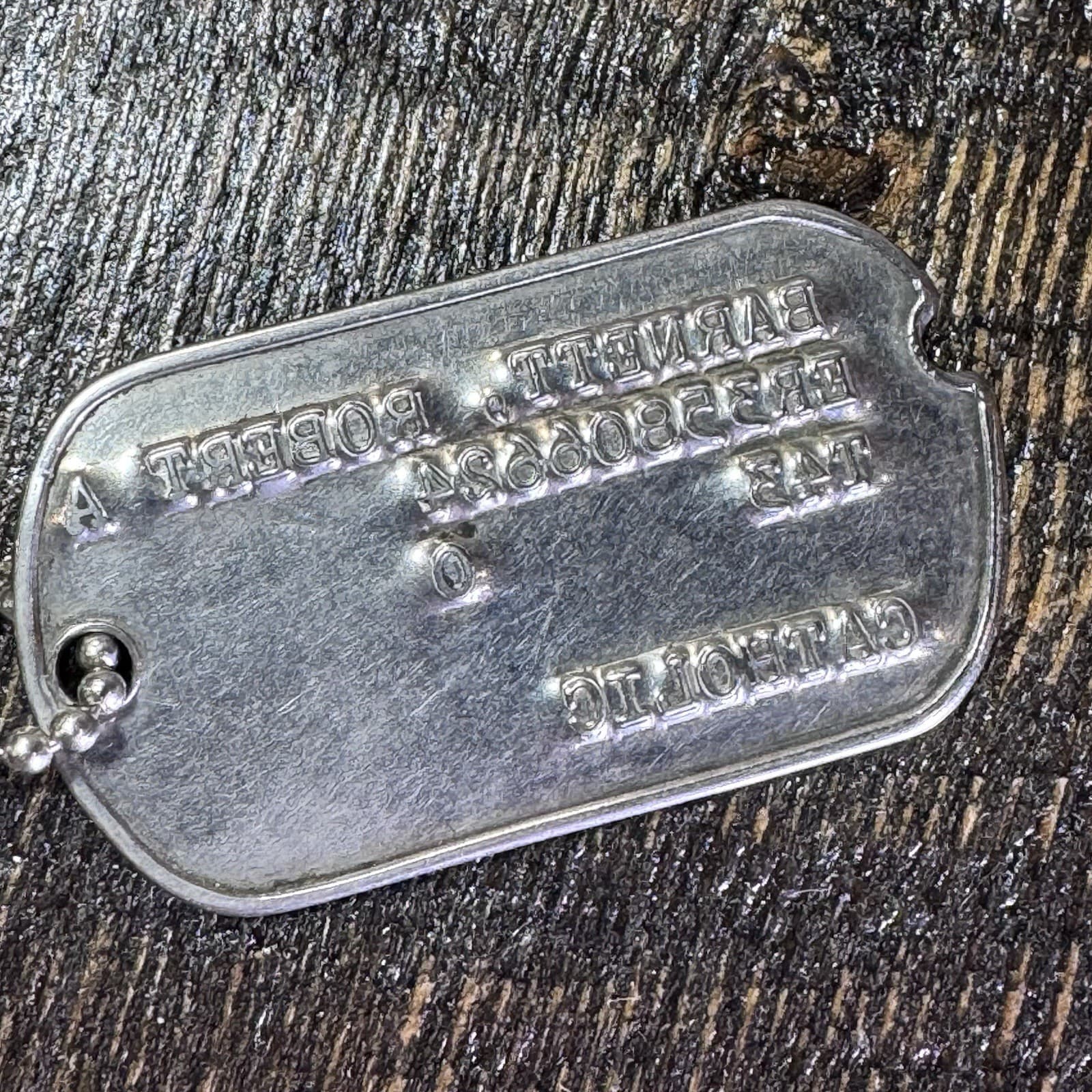 Set Of 4 WWII US Catholic Robert A Barnett soldier ID dog tags Military Notched - Thumbnail 5