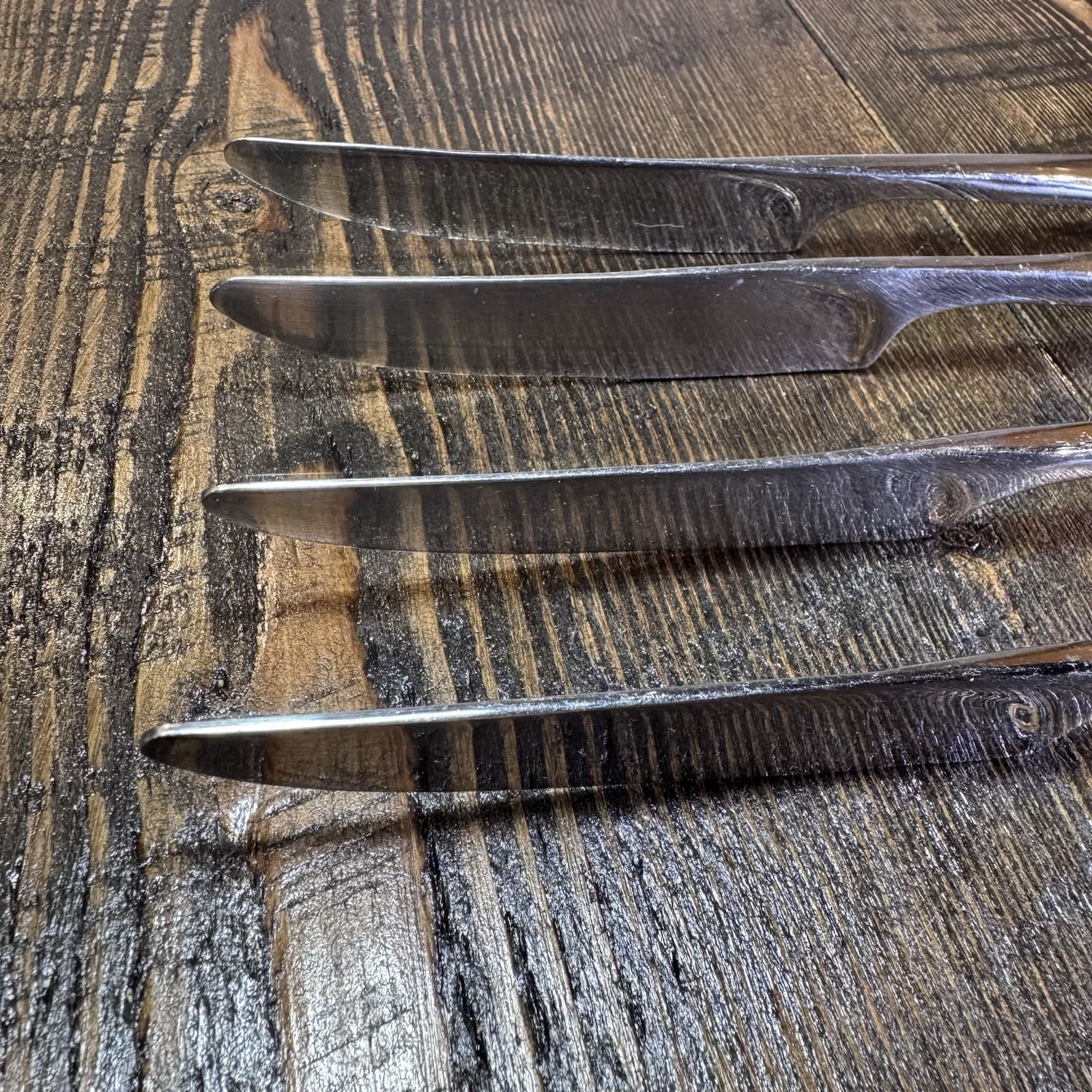 Set Of 4 Modern Stainless Knives - Standing Knife - Heavy Weight Dinner Knife - Thumbnail 4