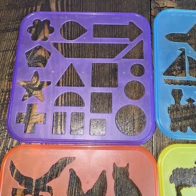 1987 VTG Set Of 5 Tupperware Tuppertoys Art Shapes Stencil Train Dog Fish Flower - Thumbnail 6