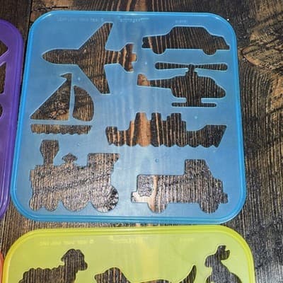 1987 VTG Set Of 5 Tupperware Tuppertoys Art Shapes Stencil Train Dog Fish Flower - Thumbnail 5