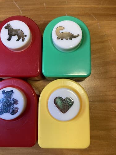Lot Of 6 Paper Hole Puncher Carol Wright Gifts Heart Bear Cat Dog Dinosaur Train - Thumbnail 2