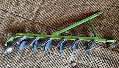 Vintage 1999 John Deere #5095 ERTL Six-Button Plow 1/16 Scale Farm Equipment - Thumbnail 13