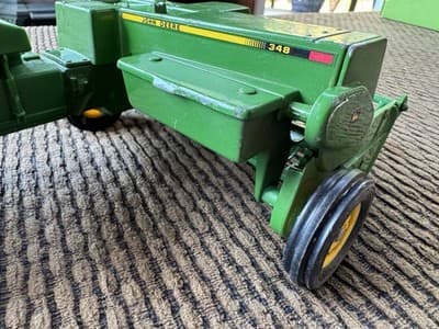 Vintage ERTL John Deere 348 SQUARE BALER 1995 - 1/16 SCALE #5911 Farm Equipment - Thumbnail 12