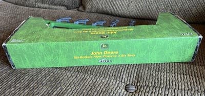 Vintage 1999 John Deere #5095 ERTL Six-Button Plow 1/16 Scale Farm Equipment - Thumbnail 5