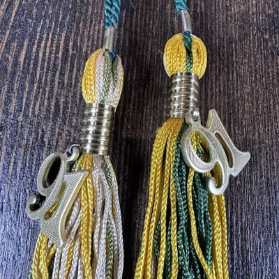 2x Vintage Class of 1991 Yellow Gold White Graduation Tassel High School College - Thumbnail 3