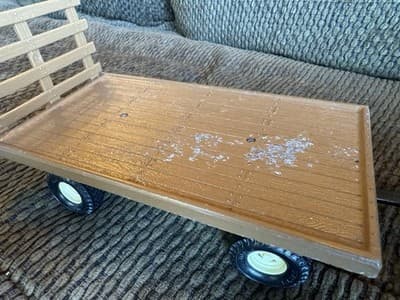Vintage 1991 ERTL John Deere Hay Wagon - 1/16 Scale - Diecast Metal, Model #5674 - Thumbnail 10