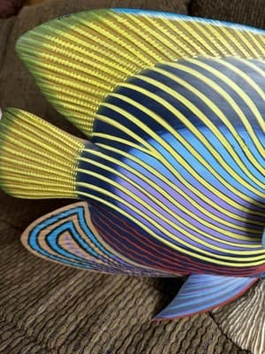 Large Nature Crafts Hand Carved & Painted Wood Fish Sculpture, Emperor Angelfish - Thumbnail 7