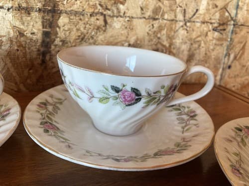 4 VINTAGE CREATIVE FINE CHINA #2345 JAPAN Tea Cups And Saucers Plate Pink Floral - Thumbnail 4