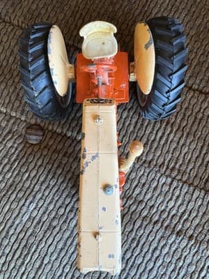 Vintage 1958 Ertl 1/16 Case 800 Diesel Tractor, Made In 1991 - Thumbnail 9