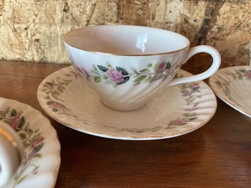 4 VINTAGE CREATIVE FINE CHINA #2345 JAPAN Tea Cups And Saucers Plate Pink Floral - Thumbnail 3