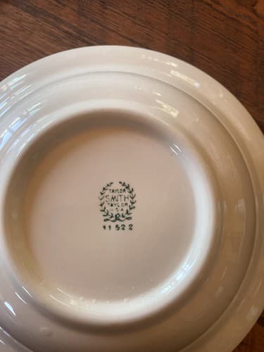 Serving BowlTaylor Smith Taylor Swiss Provincial 8 3/4” Yellow Antique 1952 - Thumbnail 4