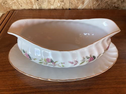 Creative Fine China Japan 2345 Regency Rose Gravy Boat Attached Underplate - Thumbnail 3