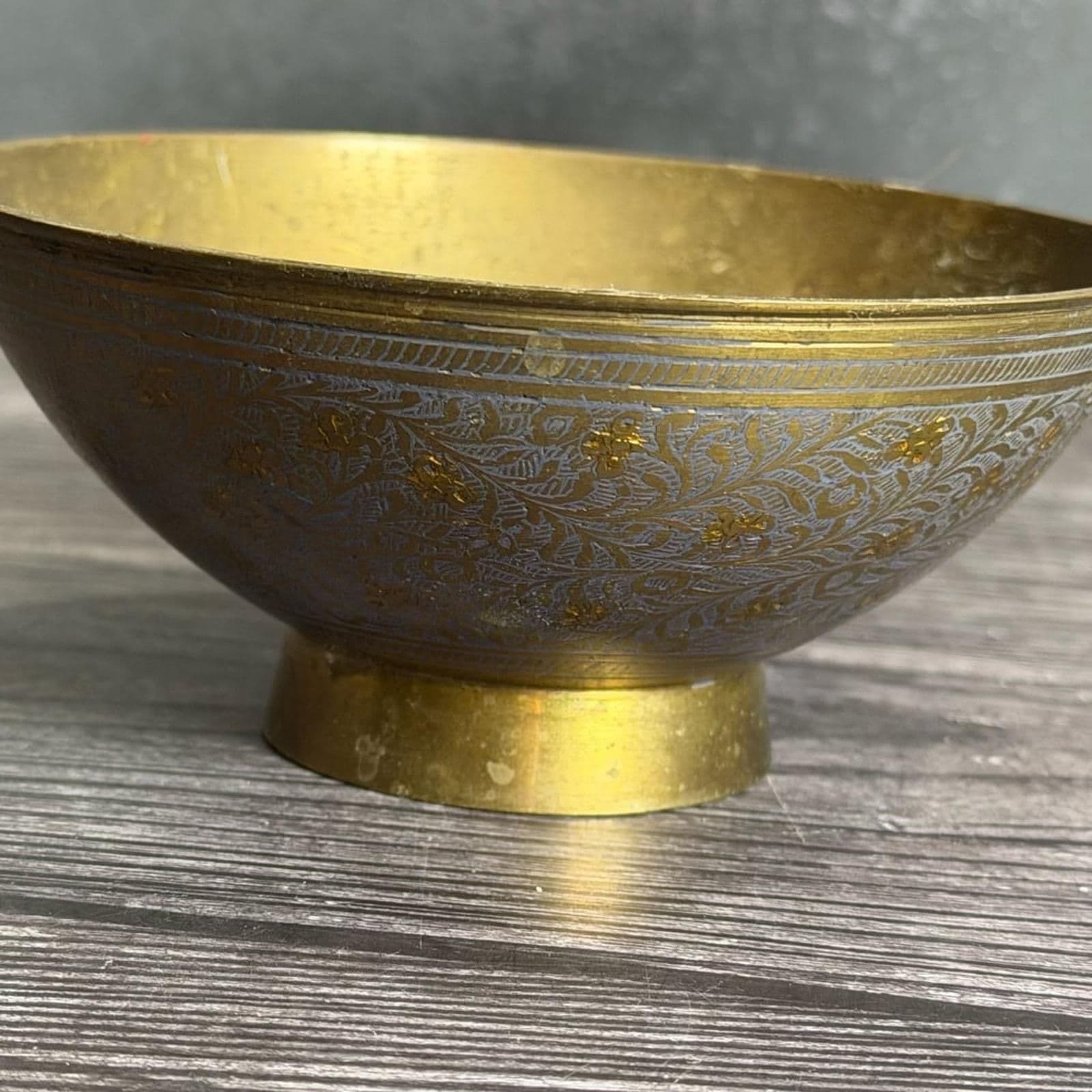 Vintage Etched Brass Pedestal Bowl with Floral Engravings - Thumbnail 7